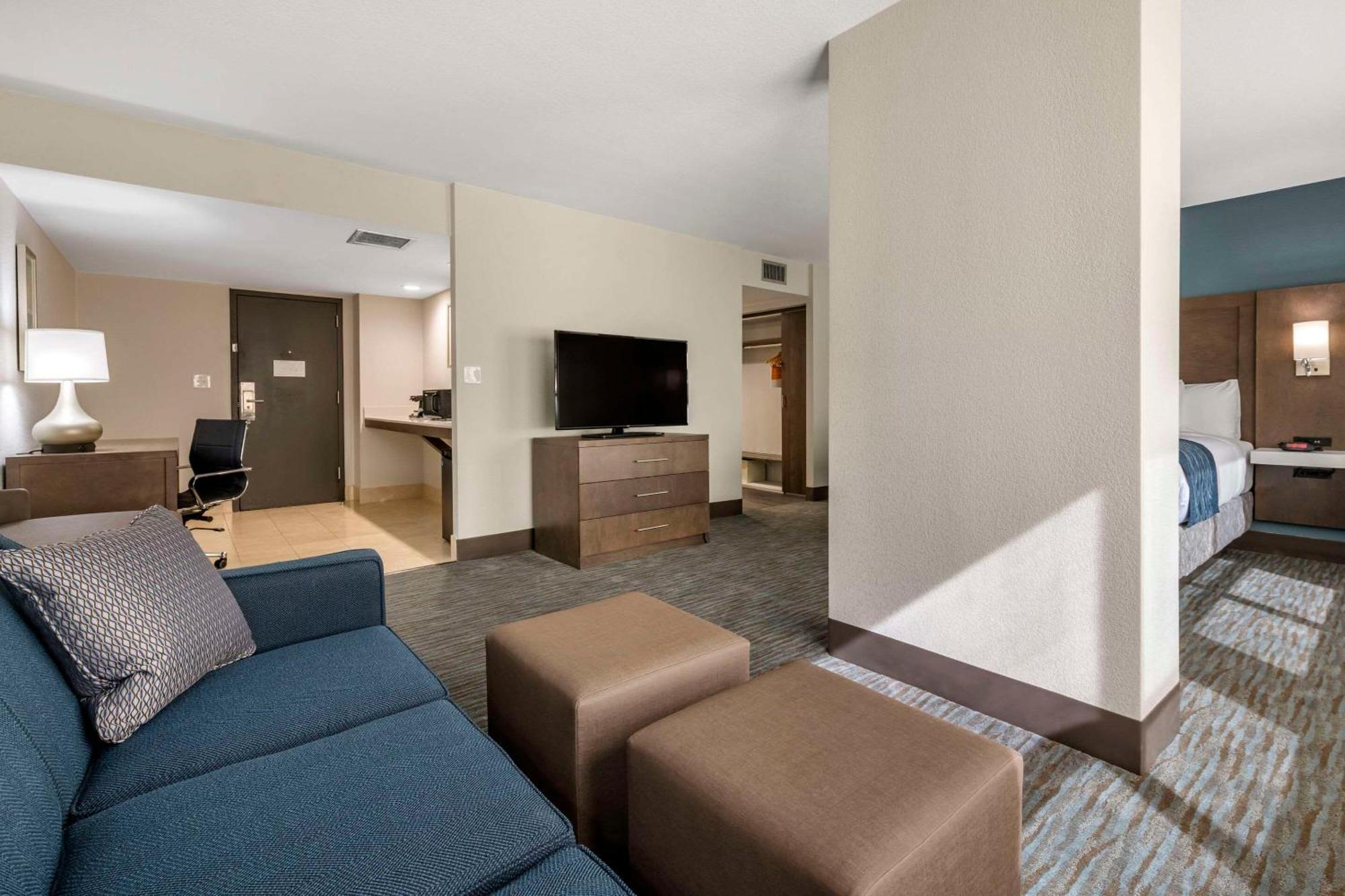 Comfort Inn & Suites Downtown Brickell-Port Of Miami Exterior foto